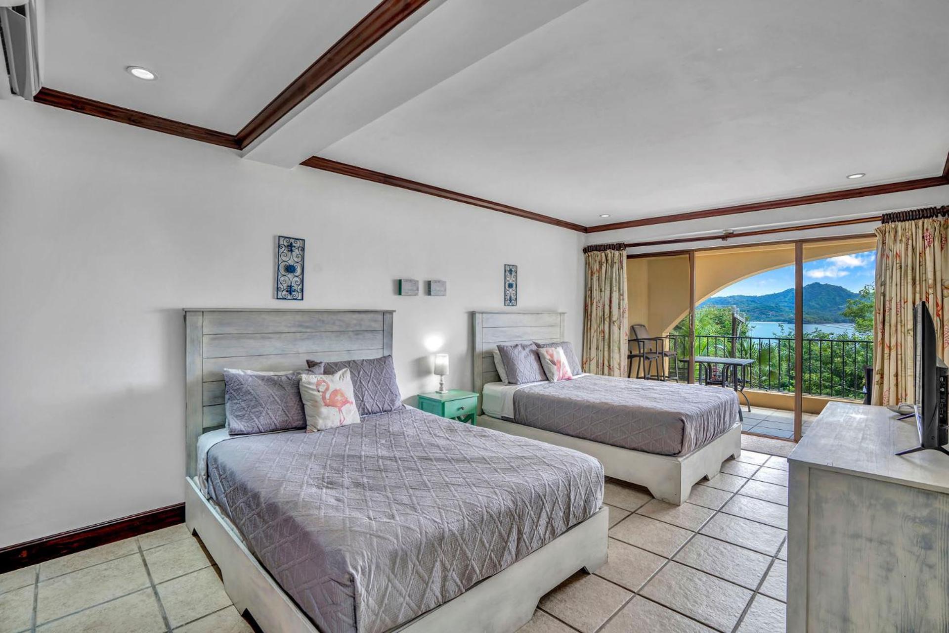 Newly Remodeled Unit In Flamingo With Sweeping Ocean Views From Big Terrace Villa Playa Flamingo Exterior photo
